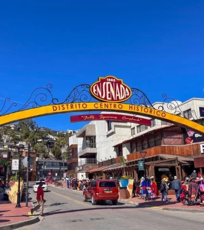 Calle+Primera+(Avenida+López+Mateos)+Ensenada+Mexico